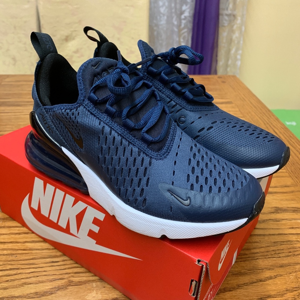 Nike Air Max 270 - Midnight Navy - size 4.5Y